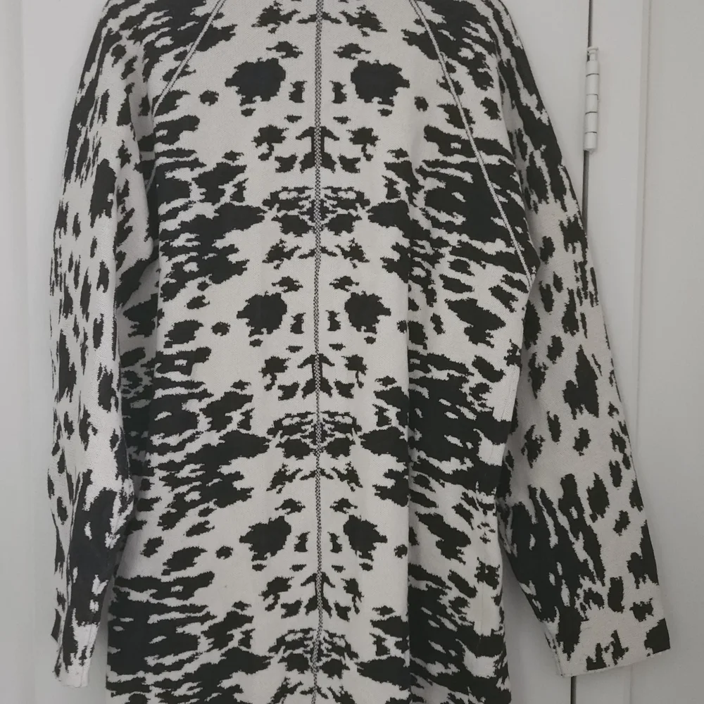 Crazy Train Monochrome Animal Print Cardigan - Picture 2 of 7